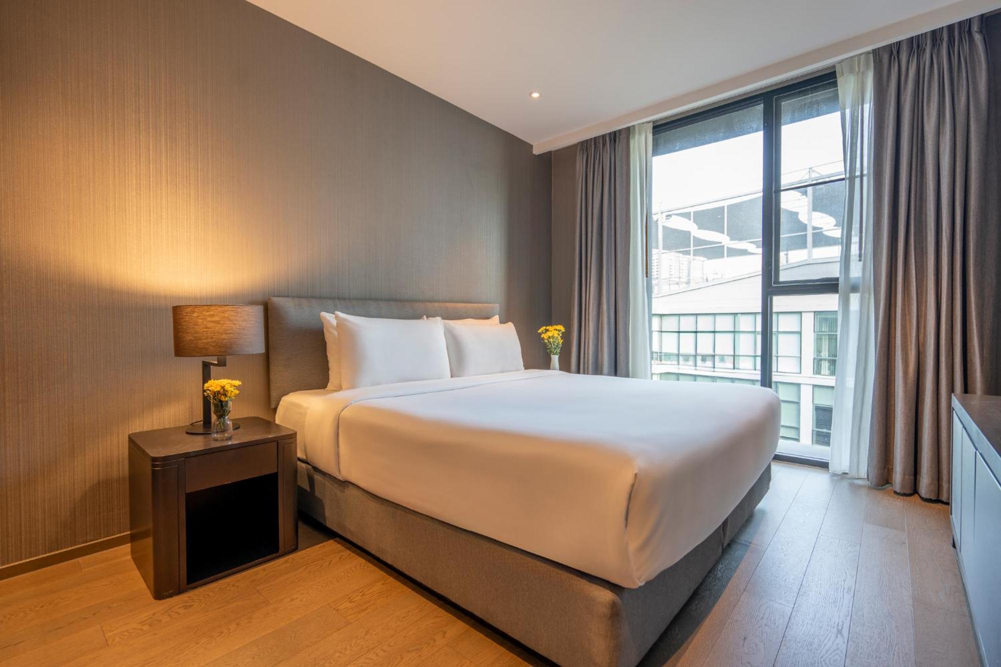 Walton Suites Sukhumvit Бангкок Номер фото