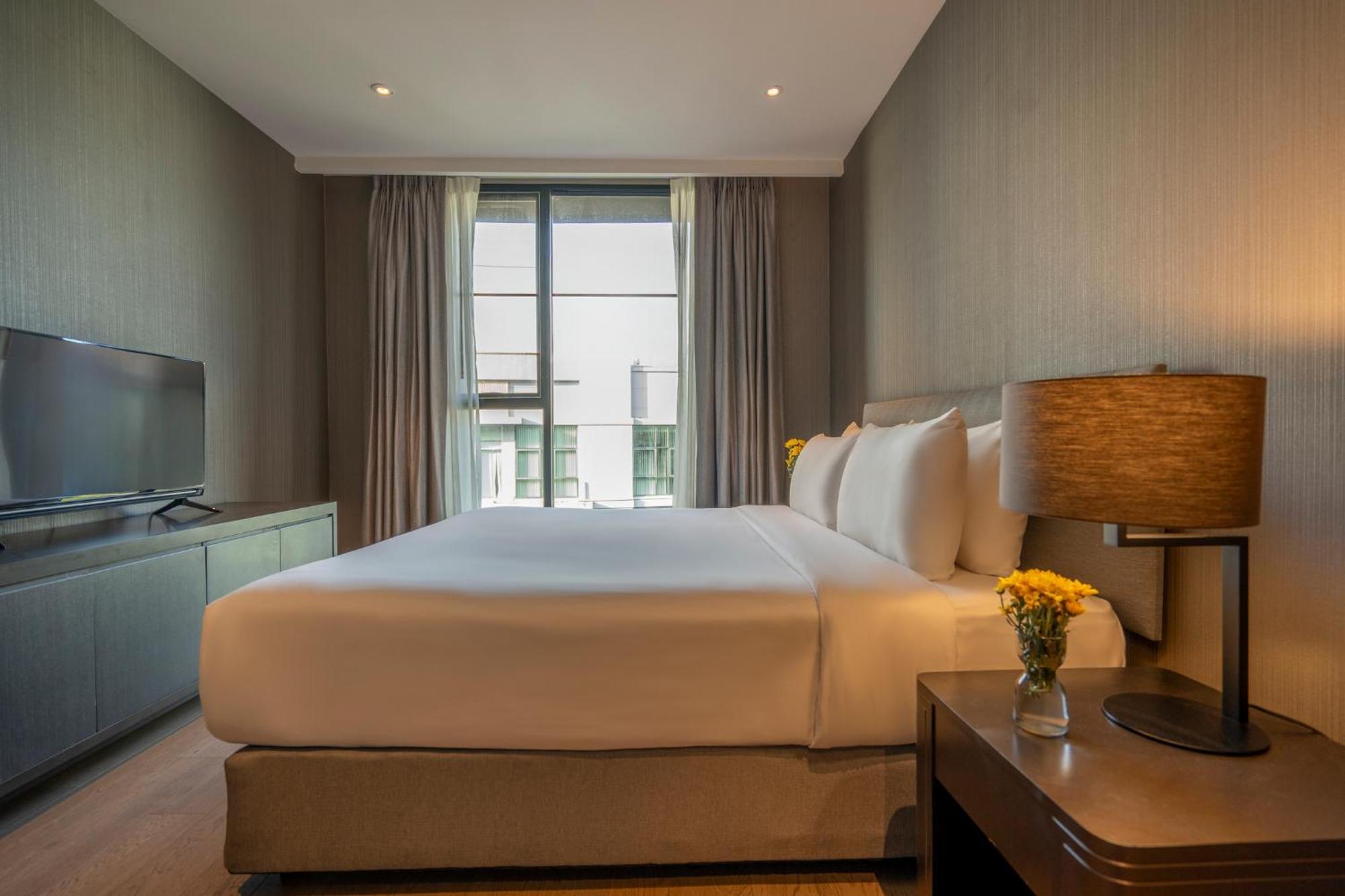 Walton Suites Sukhumvit Бангкок Екстер'єр фото