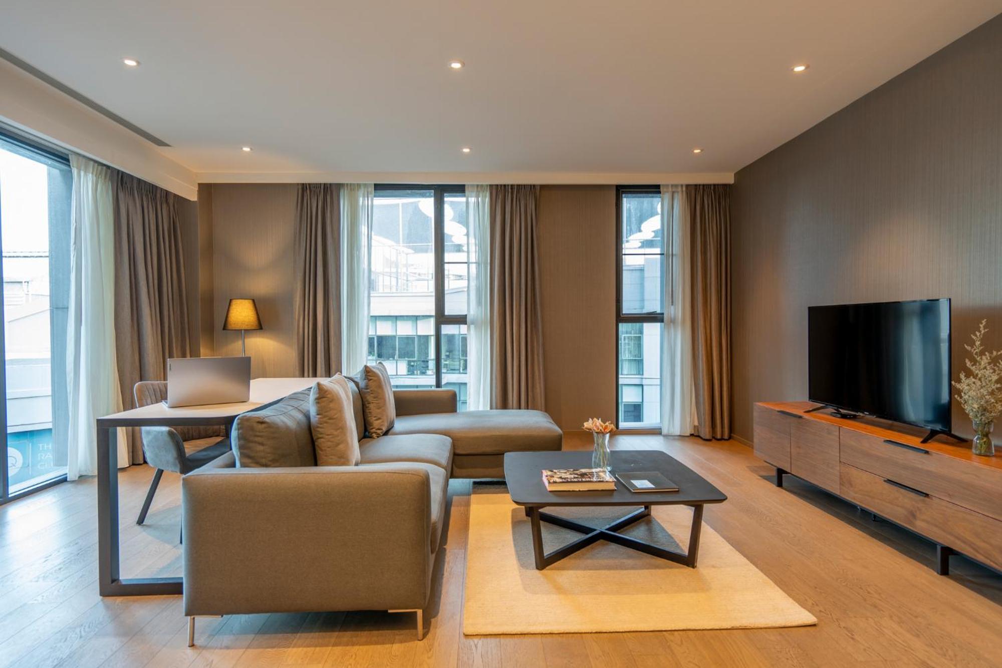 Walton Suites Sukhumvit Бангкок Екстер'єр фото