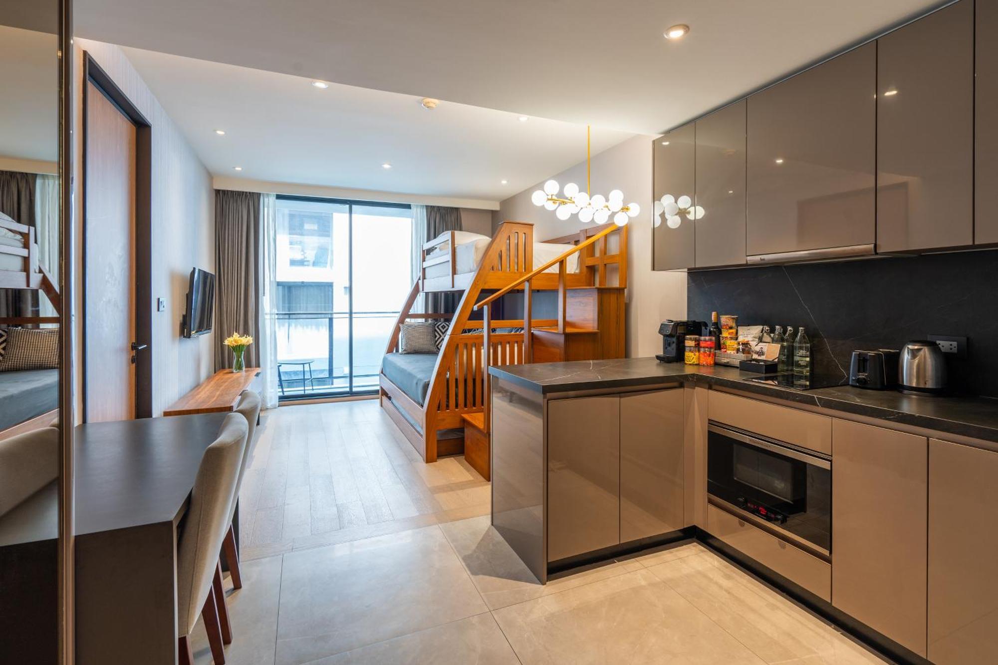 Walton Suites Sukhumvit Бангкок Екстер'єр фото