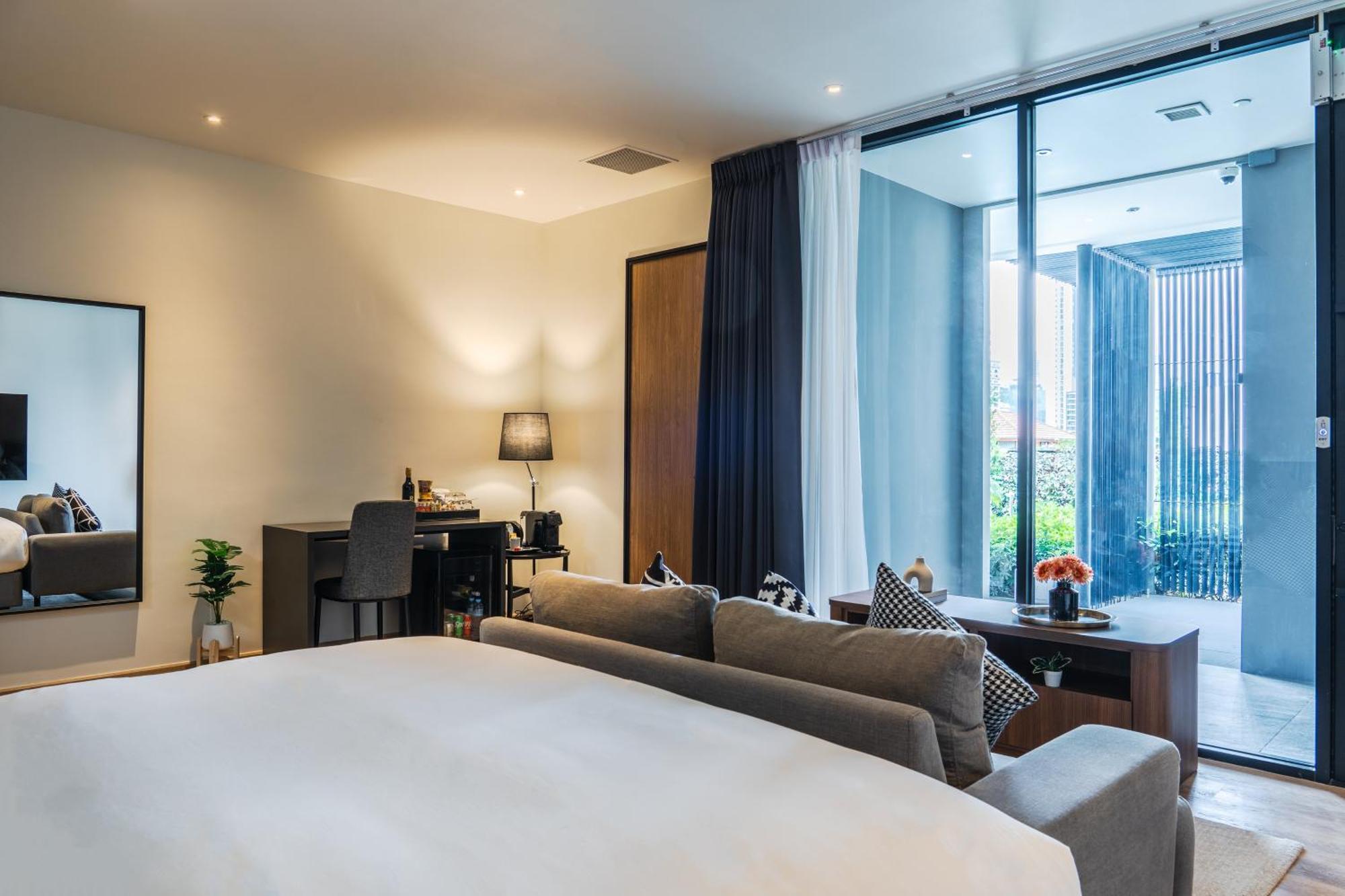 Walton Suites Sukhumvit Бангкок Екстер'єр фото