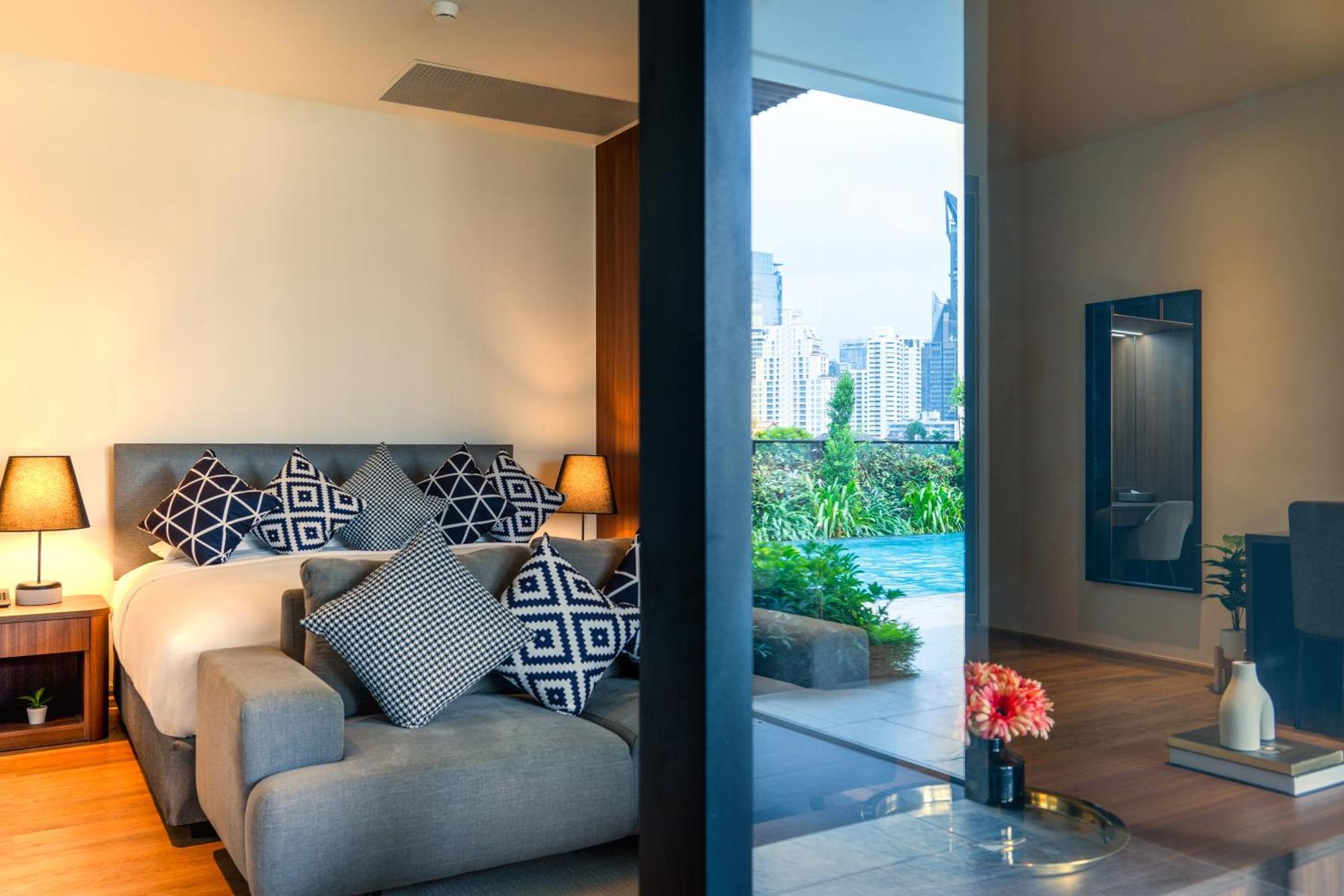 Walton Suites Sukhumvit Бангкок Екстер'єр фото